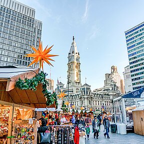 Christmas_Village_Philadelphia_City_perspective